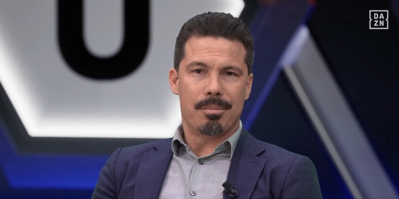 Hernanes se la prende con Lotito in diretta tv: "I tifosi della Lazio soffrono, non c'è un progetto". Poi il paragone con Sarri 2 Hernanes se la prende con Lotito in diretta tv: "I tifosi della Lazio soffrono, non c'è un progetto". Poi il paragone con Sarri