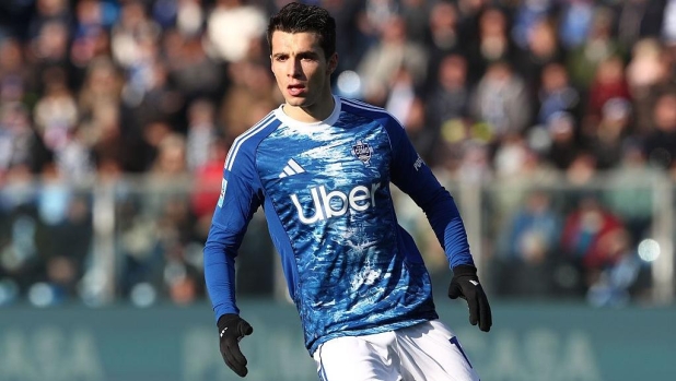 La scalata di Douvikas: altri due gol, solo Lautaro e Pulisic hanno fatto più gol di lui in A