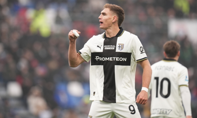 Juve, trattative argentine: Senesi in difesa, Pellegrino in attacco. I piani di Comolli