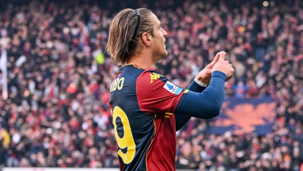 Genoa-Pisa, le pagelle: Colombo gol da urlo, 7. Aebischer bussola in mezzo al campo: 6,5