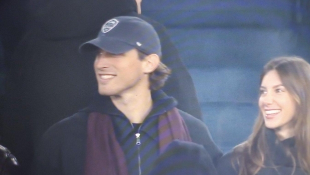 C'è Bove in tribuna per Roma-Sassuolo: standing ovation dell'Olimpico 3 C'è Bove in tribuna per Roma-Sassuolo: standing ovation dell'Olimpico