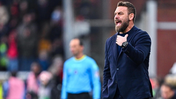 LIVE Alle 18.30 Genoa-Cagliari, le ufficiali: De Rossi dà fiducia a Leali, sardi senza Mina e Rog