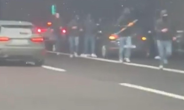 Scontri in autostrada: stop alle trasferte per i tifosi di Roma e Fiorentina fino a fine stagione
