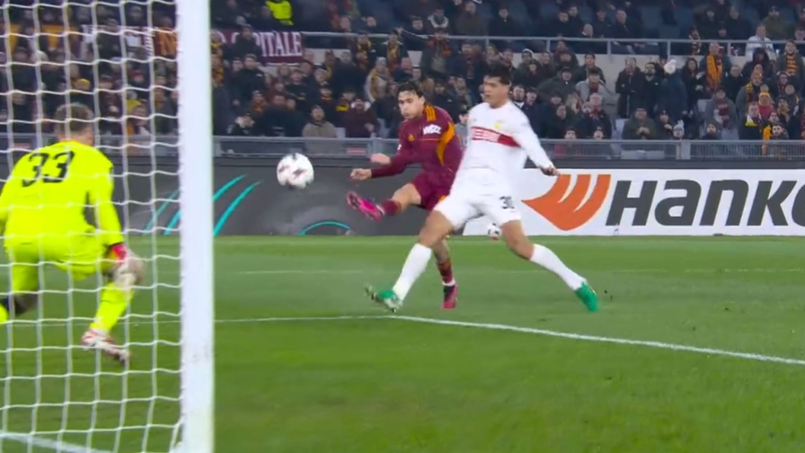 Highlights Roma-Stoccarda 2-0: Pisilli show, doppietta da incorniciare! 4 Highlights Roma-Stoccarda 2-0: Pisilli show, doppietta da incorniciare!