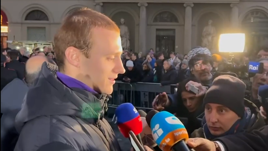 Fiorentina, Comuzzo: "Commisso era come un padre. Ho subito un lutto e mi è stato vicino" 2 Fiorentina, Comuzzo: "Commisso era come un padre. Ho subito un lutto e mi è stato vicino"