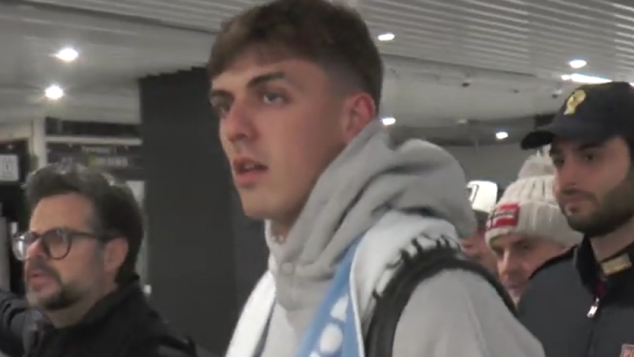 Lazio, ecco Daniel Maldini: l'arrivo tra risate e selfie 4 Lazio, ecco Daniel Maldini: l'arrivo tra risate e selfie