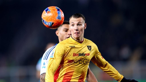 Camarda si è operato alla spalla destra: ecco il comunicato del Lecce 3 Camarda si è operato alla spalla destra: ecco il comunicato del Lecce