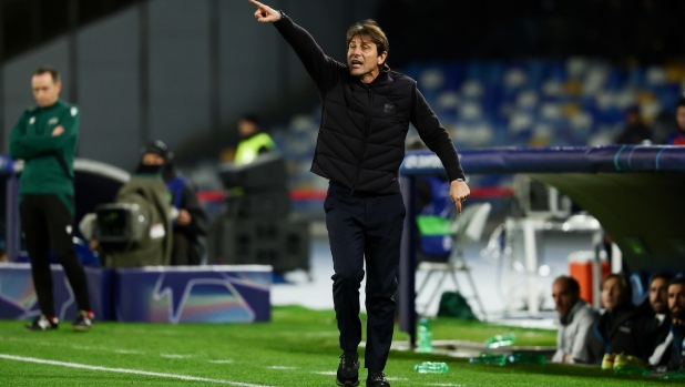 Conte, orgoglio e rabbia: "Napoli alla pari col Chelsea, ma i calendari ci uccidono" 4 Conte, orgoglio e rabbia: "Napoli alla pari col Chelsea, ma i calendari ci uccidono"
