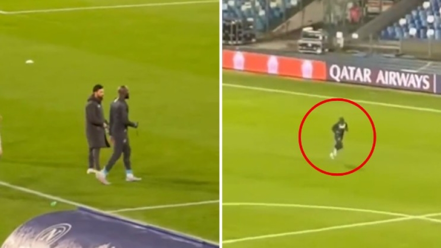 "Stai correndo per un hot dog": Lukaku umiliato così dai tifosi del Chelsea 1 "Stai correndo per un hot dog": Lukaku umiliato così dai tifosi del Chelsea