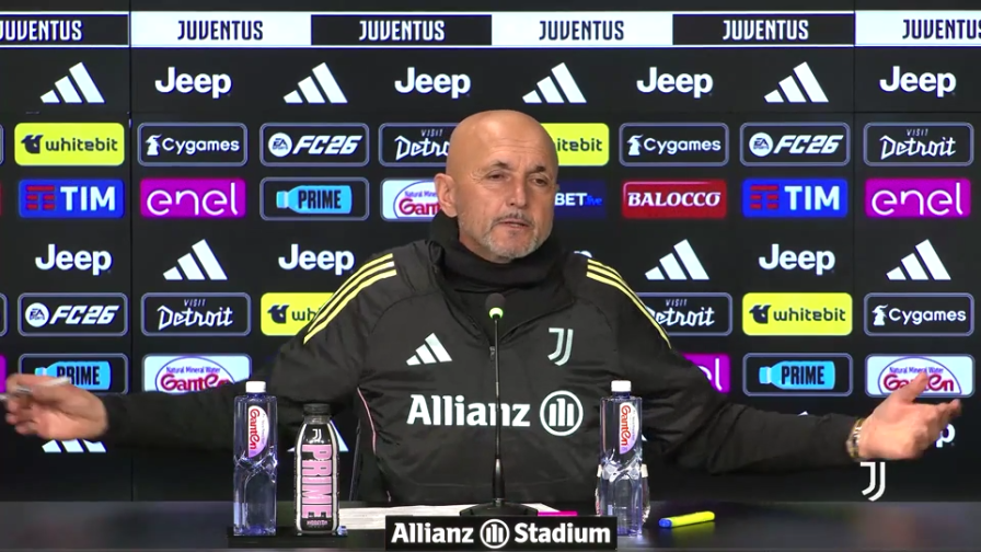 "Mi vedi stanco?": il giornalista punzecchia Spalletti, lui risponde così