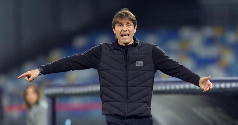 L'accusa di Conte e altri: giocano troppo, ma non fanno niente 2 L'accusa di Conte e altri: giocano troppo, ma non fanno niente