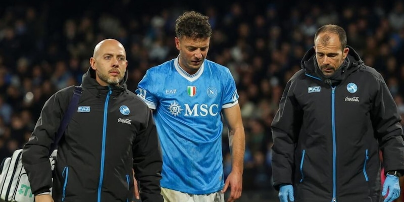 Rrahmani, aggiornamento sull&rsquo;infortunio: quanto star&agrave; fuori, il Napoli perde il leader della difesa