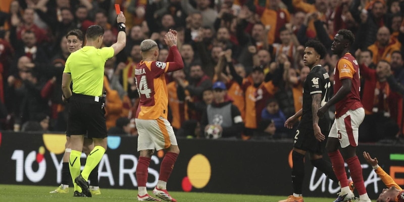 Moviola Galatasaray-Juve: i due gialli a Cabal sono corretti
