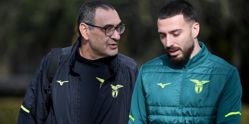 Gila, il grande dubbio della Lazio: il rinnovo non c’è. Cosa può succedere 3 Gila, il grande dubbio della Lazio: il rinnovo non c’è. Cosa può succedere