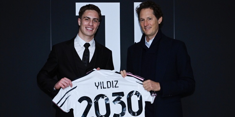 Retroscena rinnovo Yildiz: il blitz di Elkann, perché non c’è la clausola e il fotografo personale 1 Retroscena rinnovo Yildiz: il blitz di Elkann, perché non c’è la clausola e il fotografo personale