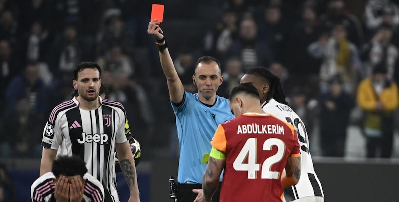 Juve sotto accusa in Portogallo per le proteste all'arbitro di Champions: "L'importante &egrave; solo far rumore"