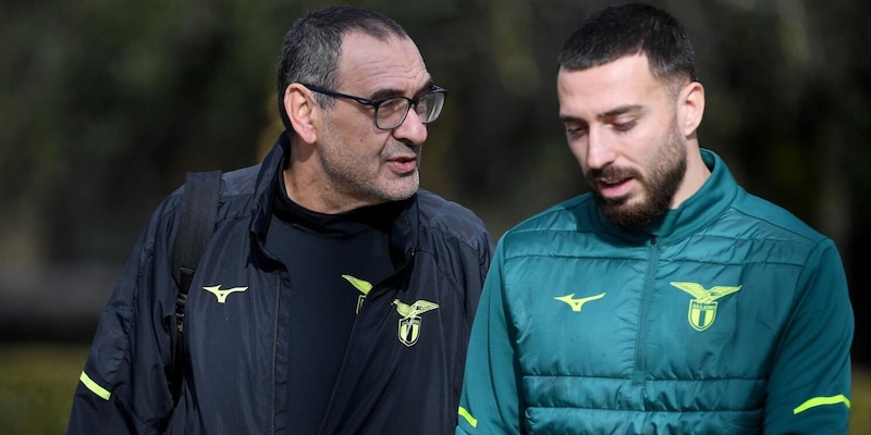 Lazio-Atalanta, i convocati di Sarri per la partita: sono cinque gli assenti 2 Lazio-Atalanta, i convocati di Sarri per la partita: sono cinque gli assenti