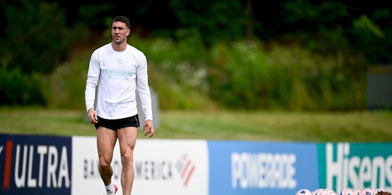 Juve, Vlahovic è tornato alla Continassa: quando può rientrare 3 Juve, Vlahovic è tornato alla Continassa: quando può rientrare