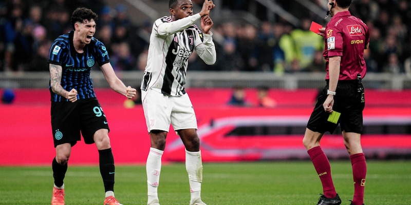 Juve, il giudice respinge il ricorso per Kalulu. I bianconeri chiedono la grazia a Gravina