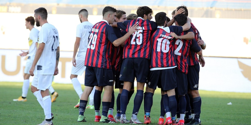 Scandalo Imolese, evasione milionaria: cosa rischia la dirigenza del club 2 Scandalo Imolese, evasione milionaria: cosa rischia la dirigenza del club