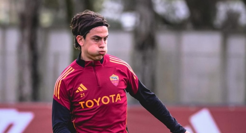 Dybala prova a recuperare per la Juve: ha aumentato i carichi, poi il provino decisivo 2 Dybala prova a recuperare per la Juve: ha aumentato i carichi, poi il provino decisivo