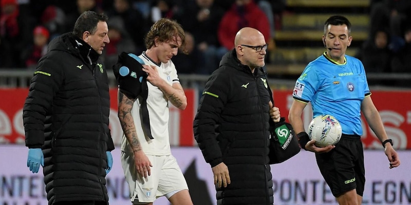 Rovella operato alla clavicola: il comunicato della Lazio sulle condizioni di salute 2 Rovella operato alla clavicola: il comunicato della Lazio sulle condizioni di salute