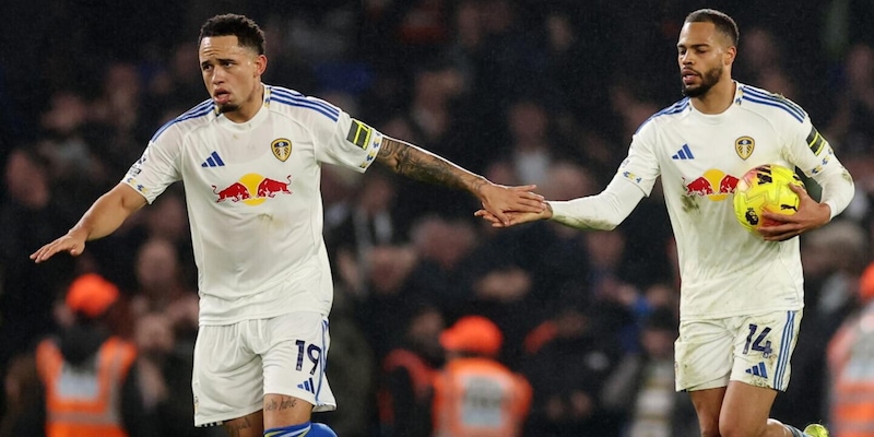 Premier League: Okafor ferma il Chelsea, crisi Tottenham, lo United si salva al 96'