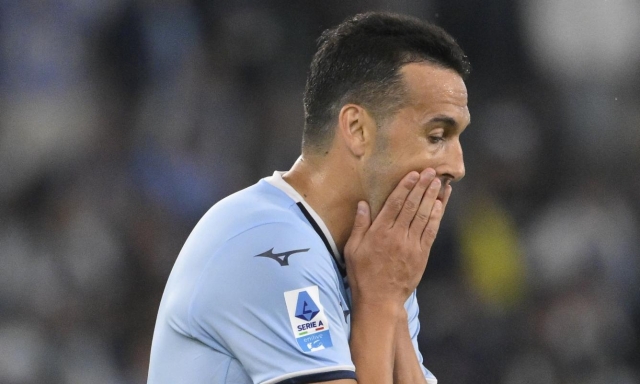 Pedro, infortunio alla caviglia contro il Bologna: cambio immediato per Sarri