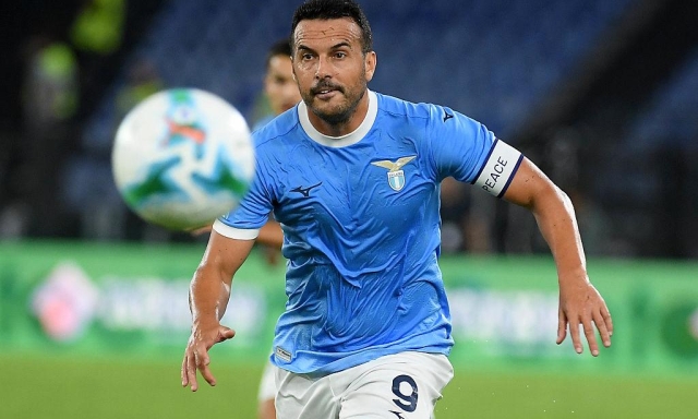 Pedro, brutto colpo: trauma distorsivo alla caviglia. Resterà out per circa un mese 3 Pedro, brutto colpo: trauma distorsivo alla caviglia. Resterà out per circa un mese