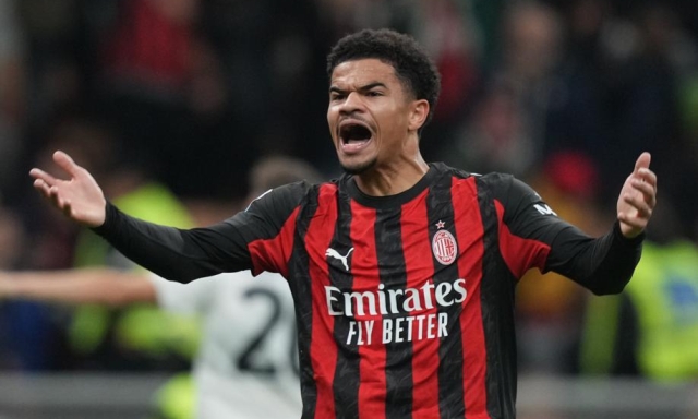 E finalmente i milanisti hanno scoperto Athekame: ora Allegri ha un titolare in più