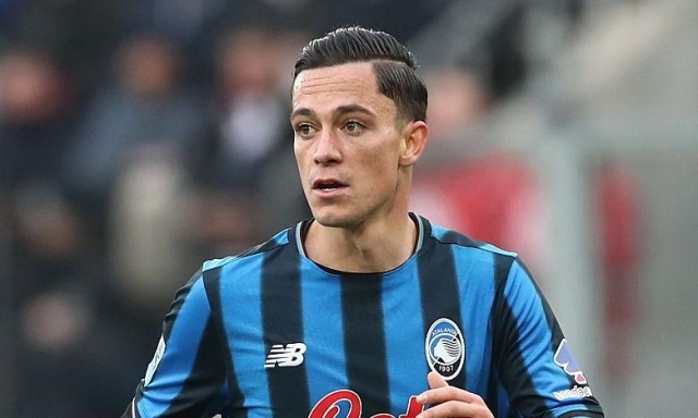 Atalanta, infortunio a Raspadori: l'attaccante lascia il campo per un problema muscolare