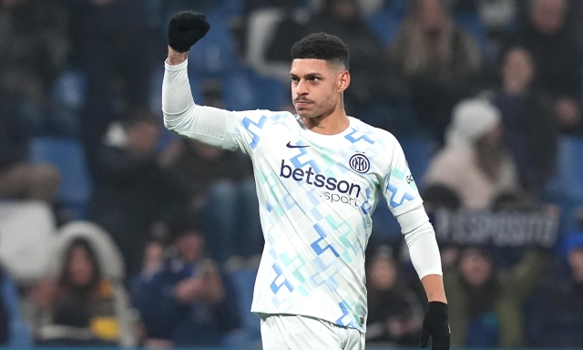 Uno per tutti, tutti per... Luis Henrique! Al primo gol con l'Inter, Thuram e Lautaro impazziscono