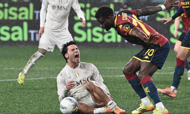 "Idolo", "Antisportivo e pagliaccio": dopo Marassi, Vergara divide il mondo social 1 "Idolo", "Antisportivo e pagliaccio": dopo Marassi, Vergara divide il mondo social