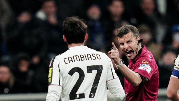 Eccessivo il primo giallo a Kalulu, assurdo il secondo: La Penna merita 4