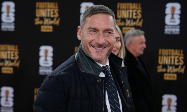 Totti: "Io alla Roma? Stiamo parlando, spero di tornare presto. Sono stato a cena con Gasperini" 4 Totti: "Io alla Roma? Stiamo parlando, spero di tornare presto. Sono stato a cena con Gasperini"