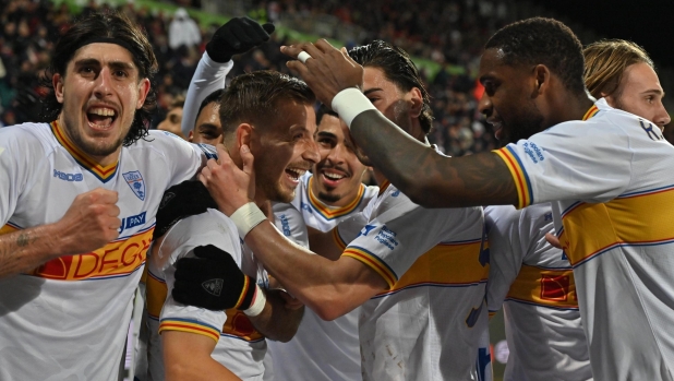 Cagliari-Lecce, le pagelle: quanti errori Caprile, 4.5. Gandelman si prende la scena, 7 4 Cagliari-Lecce, le pagelle: quanti errori Caprile, 4.5. Gandelman si prende la scena, 7