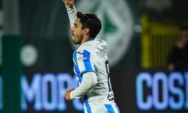 Brugman: "Ho sfiorato l'Atletico e sfidato Messi. A 33 anni torno in Italia per salvare il Pescara"