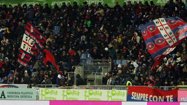 Cagliari sempre più americano: il fondo Praxis sale al 49% delle quote del club