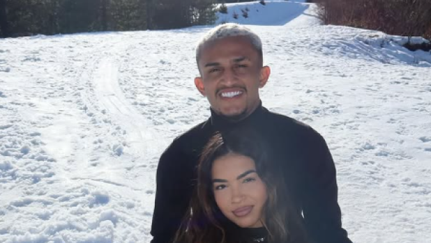 Wesley si ricarica in vista della Juve: giornata sulla neve con la famiglia