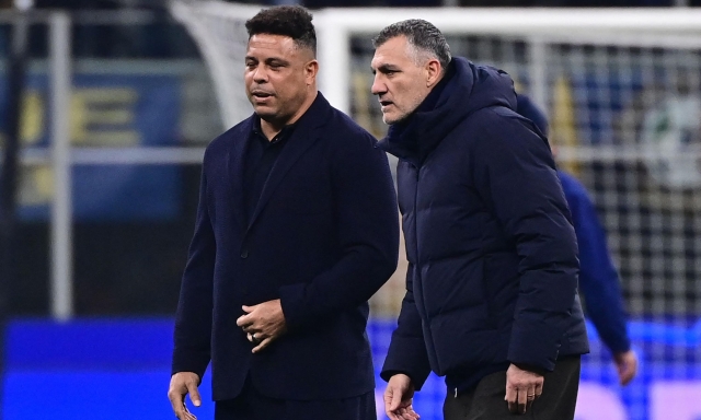 Siparietto Capello-Ronaldo. L'allenatore: "Ma quanto pesi ora?" E il fenomeno se la ride 2 Siparietto Capello-Ronaldo. L'allenatore: "Ma quanto pesi ora?" E il fenomeno se la ride