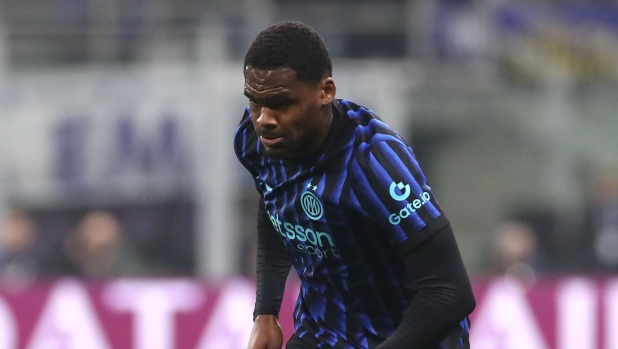 LIVE Alle 20.45 Inter-Genoa: Chivu con Bonny e Thuram. Vitinha-Colombo dal 1' per De Rossi 3 LIVE Alle 20.45 Inter-Genoa: Chivu con Bonny e Thuram. Vitinha-Colombo dal 1' per De Rossi