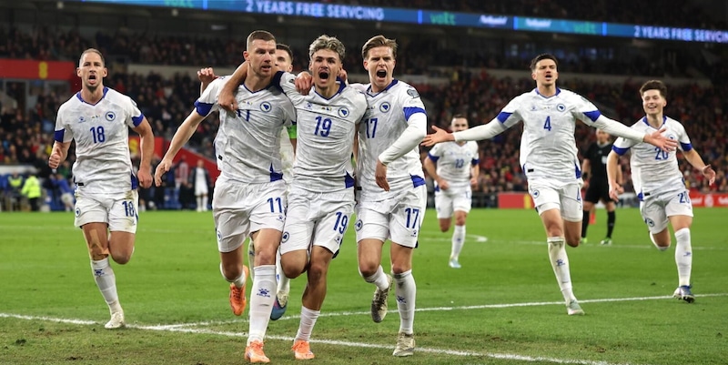 Record di cartellini e falli commessi, perdite di tempo e un campo che...: cosa dobbiamo temere della Bosnia 3 Record di cartellini e falli commessi, perdite di tempo e un campo che...: cosa dobbiamo temere della Bosnia