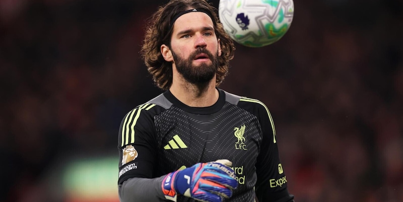 Alisson ha appena rinnovato, ma la Juve lo vuole: lo scenario 1 Alisson ha appena rinnovato, ma la Juve lo vuole: lo scenario