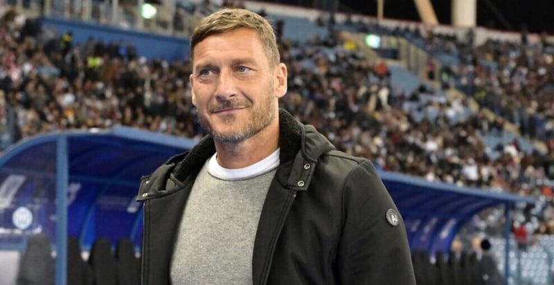 Roma, il rientro di Totti &egrave; pi&ugrave; vicino: il suo ruolo e il tipo di contratto