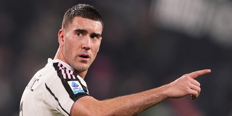 Vlahovic pensa di restare alla Juve: c'&egrave; ottimismo per il rinnovo