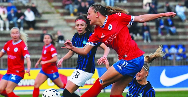 Il traffico sembra bloccato sulla strada Champions 1 Il traffico sembra bloccato sulla strada Champions