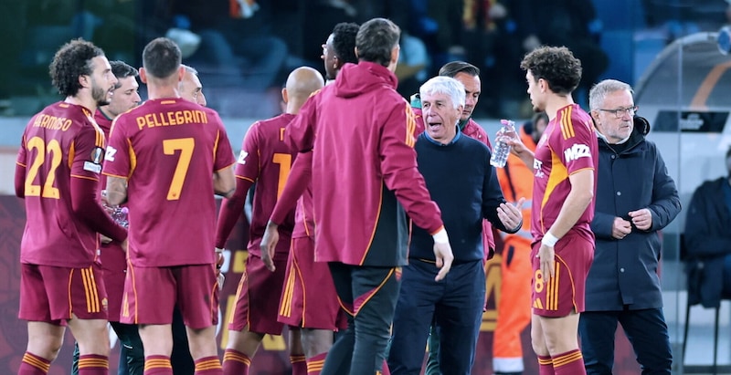 Roma, contro il Lecce per scacciare la crisi e agganciare la Juve: il sogno Champions resta vivo 4 Roma, contro il Lecce per scacciare la crisi e agganciare la Juve: il sogno Champions resta vivo