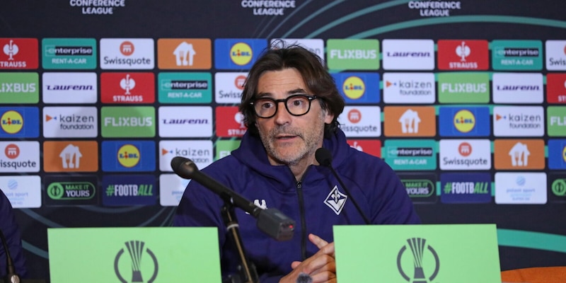 Vanoli: "Teniamo alla Conference, dobbiamo onorare questa competizione". Su Kean e i tifosi Fiorentina... 1 Vanoli: "Teniamo alla Conference, dobbiamo onorare questa competizione". Su Kean e i tifosi Fiorentina...