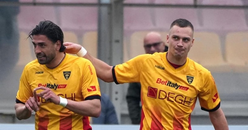 Lecce-Cremonese 2-1: Pierotti e Stulic lanciano Di Francesco, crisi senza fine per Nicola 1 Lecce-Cremonese 2-1: Pierotti e Stulic lanciano Di Francesco, crisi senza fine per Nicola