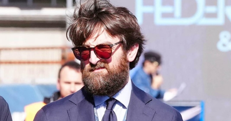 Napoli, il dg dell'area business Bianchini: "Il modello Napoli tra stadio, maglie, ricavi e trofei". E sulla profezia di Conte... 2 Napoli, il dg dell'area business Bianchini: "Il modello Napoli tra stadio, maglie, ricavi e trofei". E sulla profezia di Conte...